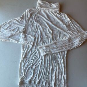 Amazon White Turtleneck Long Sleeve Top | S